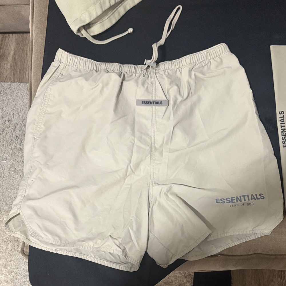 Fear of God Essentials Cream Hybrid Shorts / with original bag